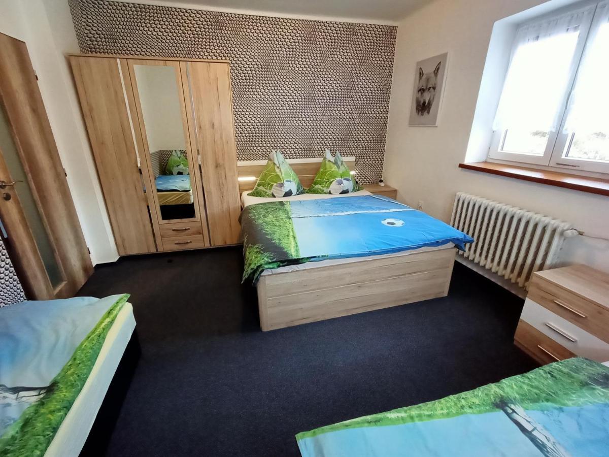Apartmany Zelezna Ruda Bagian luar foto